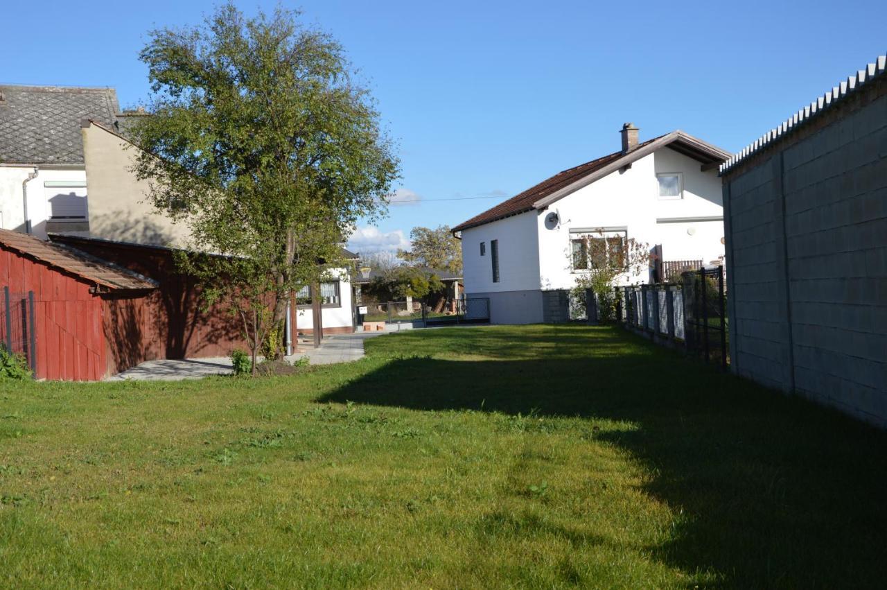 Kinderlachen Garantiert Lutzmannsburg Esterno foto